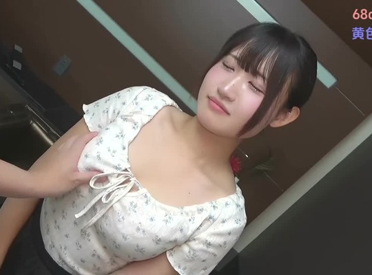 FC2PPV-4922593天然小奶妹歌手首曝裸拍