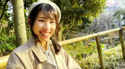 HMDNV-658 【どすけべおっぱい】アラサー欲求不満妻（29） 浮気セックスで人生<span style="color: #ff5b82">初</span><span style="color: #ff5b82">中</span>イキ！！鬼チンポで人妻ま●こ抉り尽くす快感爆発中出しセックス！！【児童馆の美人お