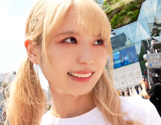 MFC-139 【友彼チンポ顶きます♪】相互NTRで色気ムンムン美ボディスレンダーJDと酔いつぶれた彼女にバレないようにコソコソ生ハメスローSEX…トイレ