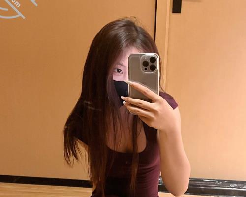 老婆骚逼被单男内射满5次还想要到底还有没有人能满足她