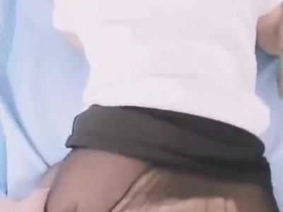 上演制服诱惑黑丝足交挑逗撅起翘臀骑乘榨精