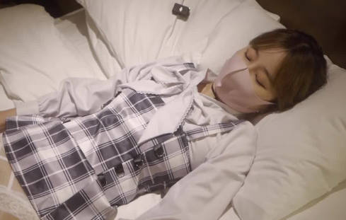过气<span style="color: #ff5b82">女</span>演员生存之道-香菜公主