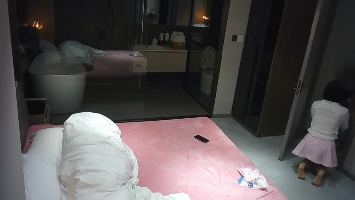 爆操日本留学生享受跪式服务为国争光，最后受不了了